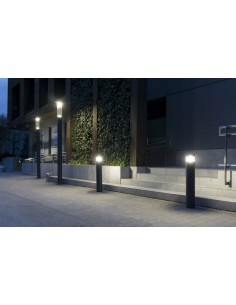 Nowoczesny słupek LED BAREL 23W, szary, IP65 – oświetlenie do ogrodów, parków i przestrzeni publicznych