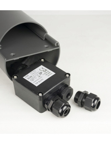 Lampa ogrodowa Su-ma Elborn EL3113 z gniazdami, aluminiowa, IP54, nowoczesny design do przestrzeni zewnętrznych