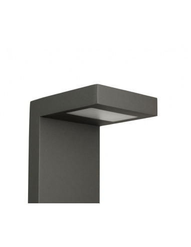 Lampa zewnętrzna Karo KR-780 - nowoczesna lampa LED o eleganckim designie w szarym kolorze, idealna do ogrodu.