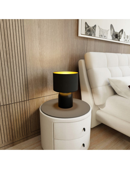 Lampa nocna Aspen z eleganckim czarno-żółtym abażurem - idealna do stylowych wnętrz i wieczornego czytania