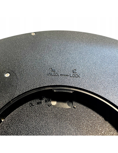 Plafon LED MAQ 18W 23 cm w kolorze czarnym – nowoczesne oświetlenie z regulacją barwy światła do każdego wnętrza