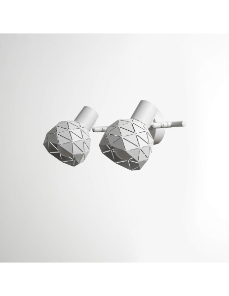 Elegancki podwójny kinkiet ścienny Reus w białym z wycięciami - nowoczesne oświetlenie do stylowych wnętrz