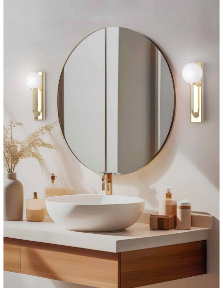 Kinkiet Ero Parette w Staro Złotej Odsłonie IP44 z Mleczną Kulą - Eleganckie Oświetlenie do Łazienki i Wnętrz