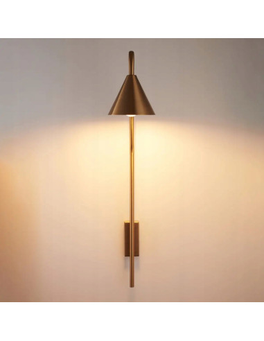 Kinkiet PRIMO w szczotkowanym złocie - nowoczesne oświetlenie industrialne do sypialni i biura, stylowe nad łóżko.