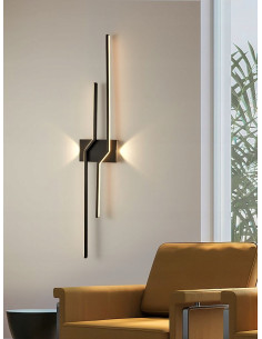 Lampa ścienna AVIANO LINEALO czarna, minimalistyczna, 4 źródła LED, ściemniana, nowoczesne biurowe oświetlenie.