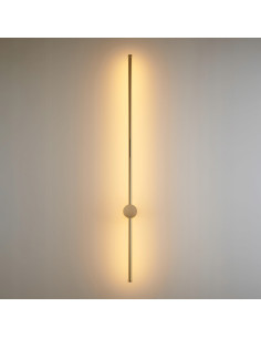 Kinkiet LED SPARO w złotym, minimalistycznym stylu - elegancka lampa ścienna do nowoczesnych wnętrz.