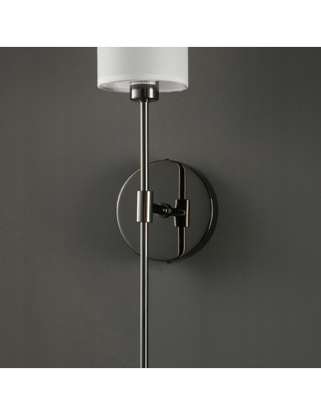 Kinkiet DARLING z metalową strukturą i białym abażurem - eleganckie oświetlenie do wnętrz komercyjnych i domowych