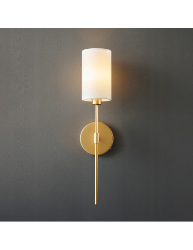 Luksusowy kinkiet DARLING w kolorze złotym z białym abażurem – eleganckie oświetlenie do sypialni i wnętrz.