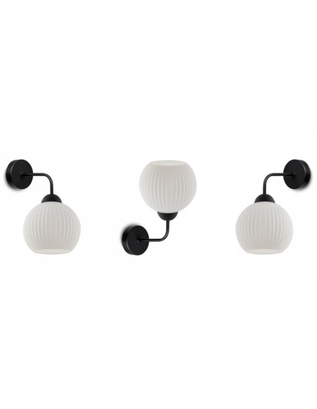 Kinkiet minimalistyczny RIFFLE z szklaną kulą, biało-czarny - eleganckie oświetlenie do nowoczesnych wnętrz