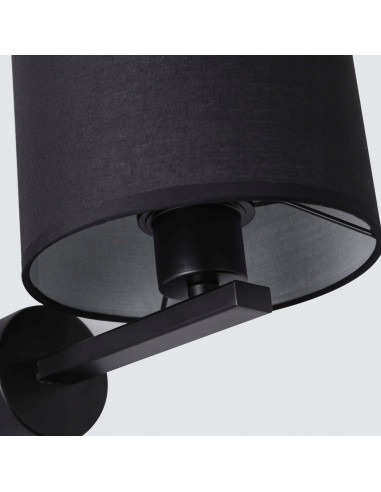 Nowoczesny kinkiet Cecina w czerni – elegancka lampa natynkowa do korytarza i stylowych wnętrz