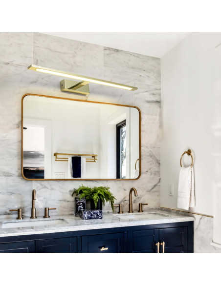 Nowoczesny kinkiet LED Isla złoty z regulacją barwy światła CCT, IP44 - idealny do łazienki, elegancki i funkcjonalny.