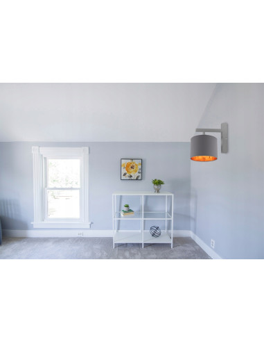 Nowoczesny kinkiet SHADE z metalowym uchwytem – stylowa lampa ścienna w różnych kolorach do eleganckiego oświetlenia wnętrz