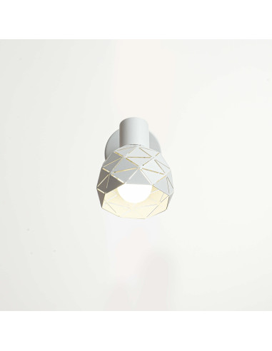 Kinkiet metalowy Reus w kolorze czarnym, idealny do sypialni i oświetlenia nocnego z funkcją ruchomego reflektora.