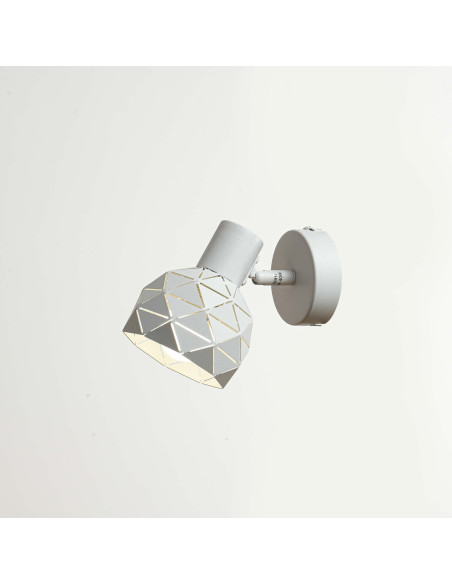 Kinkiet metalowy Reus w kolorze czarnym, idealny do sypialni i oświetlenia nocnego z funkcją ruchomego reflektora.