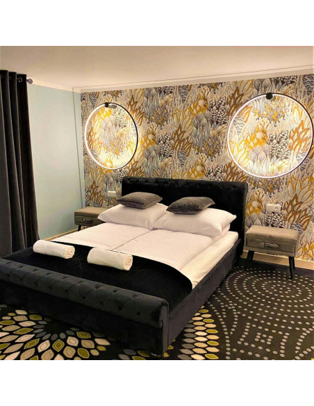 Nowoczesny kinkiet LED Mirror w kolorze czarnym, 90 cm, ciepła barwa, idealny do oświetlenia luster w łazience.