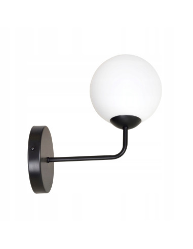 Kinkiet Emibig PREGOS K1 - czarna lampa ścienna z eleganckim mlecznym kloszem do nowoczesnych wnętrz