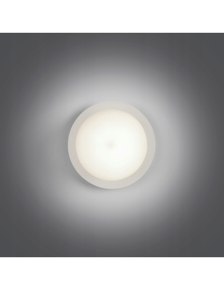 Kinkiet MINERVA K1 - nowoczesne oświetlenie ścienne w kształcie kuli, elegancki biały design do salonu i sypialni.