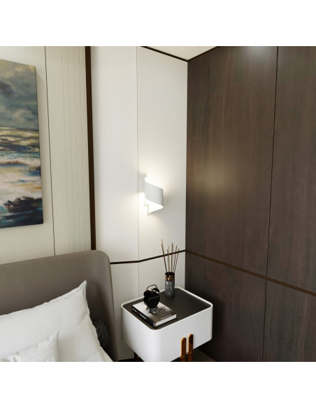 Lampa ścienna SPINER w białej spirali - nowoczesny design do schodów i korytarzy, elegancka i funkcjonalna.