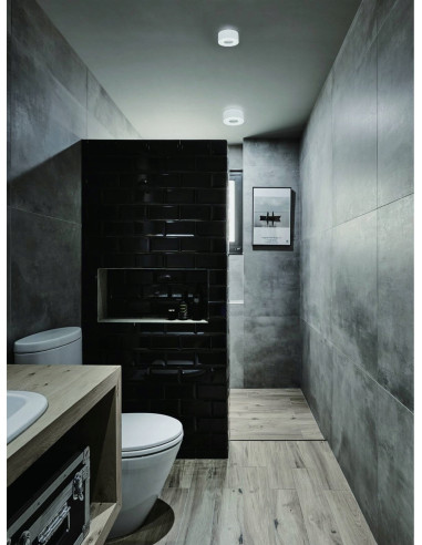 Lampa punktowa Rullo Mini IP44 - czarna, minimalistyczna, zintegrowane LED, idealna do nowoczesnych łazienek.