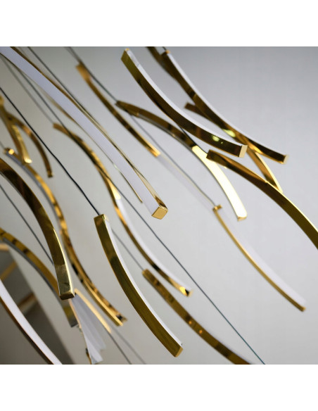 Nowoczesny żyrandol LED FLOW złoty 80 cm - dekoracyjne wstążki, 41 źródeł, 3000K, 3-stopniowy ściemniacz